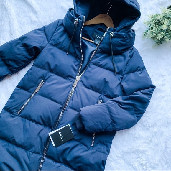 DKNYNWT Size Small Navy Puffer Jacket DL93B124 orig $380